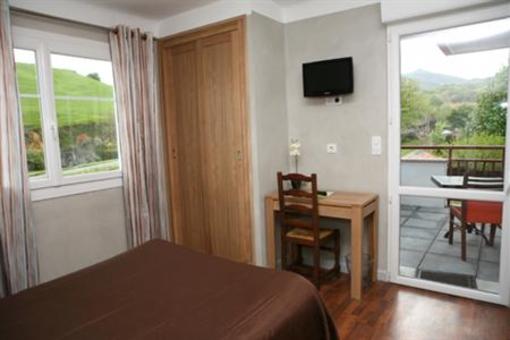 фото отеля Hotel Ur Hegian
