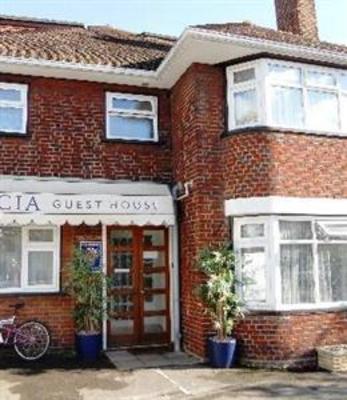 фото отеля Acacia Guest House Cambridge