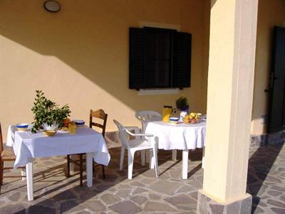 фото отеля Las Rosas Bed & Breakfast Alghero