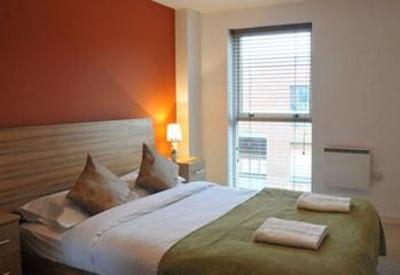 фото отеля Base Serviced Apartments at Manhattan Place Liverpool