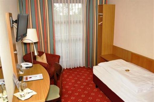 фото отеля Hotel Forstwirt Grasbrunn