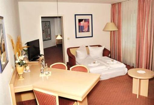 фото отеля Hotel Forstwirt Grasbrunn