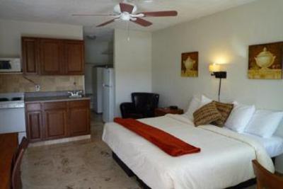 фото отеля Dolphin Motel Pompano Beach