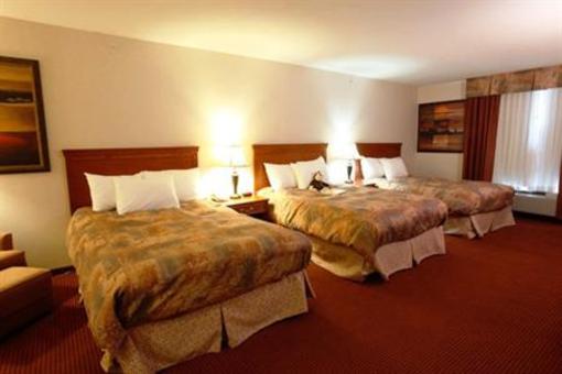 фото отеля Pomeroy Inn & Suites Dawson Creek