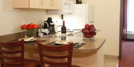 фото отеля Pomeroy Inn & Suites Dawson Creek