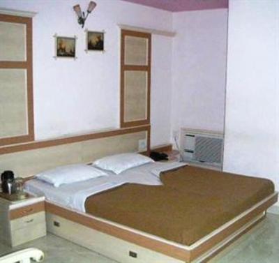 фото отеля Tara International Hotel