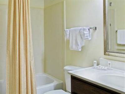 фото отеля TownePlace Suites Savannah Midtown