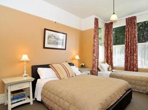 фото отеля Booklovers Bed & Breakfast