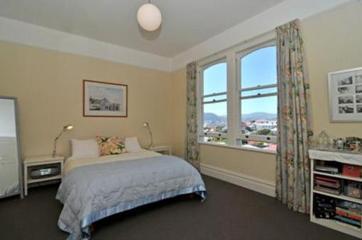 фото отеля Booklovers Bed & Breakfast