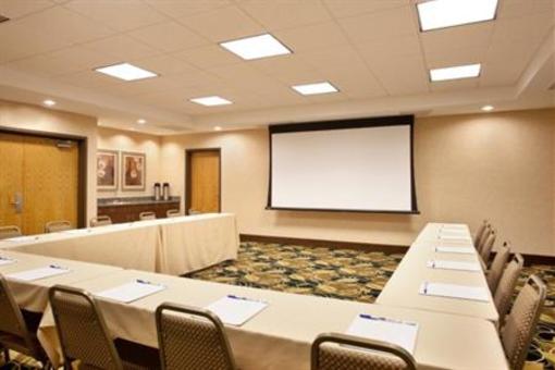 фото отеля Holiday Inn Express Hotel & Suites Peru