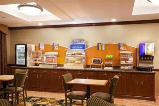 фото отеля Holiday Inn Express Hotel & Suites Peru
