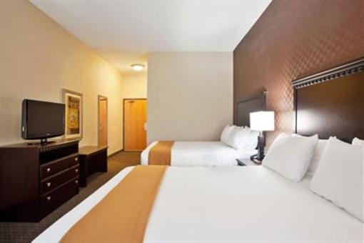 фото отеля Holiday Inn Express Hotel & Suites Peru
