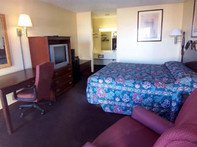 фото отеля Economy Inn North Oklahoma Cty