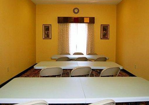 фото отеля Comfort Inn & Suites Near Fort Gordon