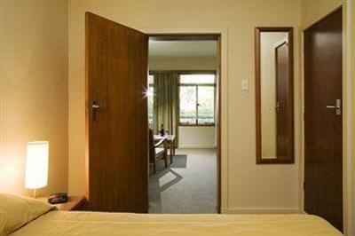фото отеля ANU University House Hotel