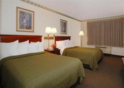 фото отеля Quality Inn & Suites Charlotte (North Carolina)