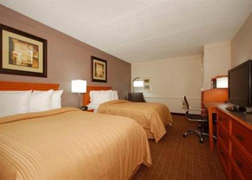 фото отеля Quality Inn & Suites Charlotte (North Carolina)
