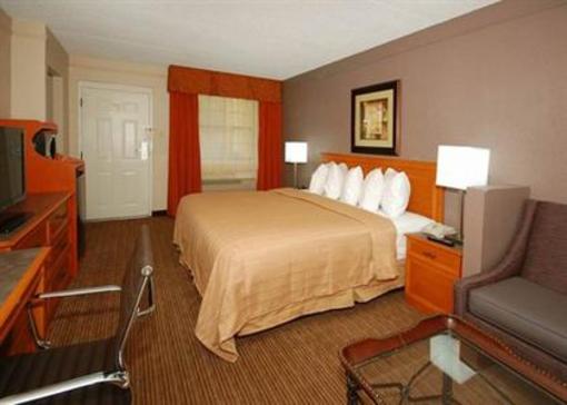 фото отеля Quality Inn & Suites Charlotte (North Carolina)