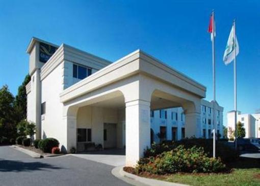 фото отеля Quality Inn & Suites Charlotte (North Carolina)