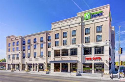 фото отеля Holiday Inn Express Hotel and Suites Kansas City Ku Medical Center