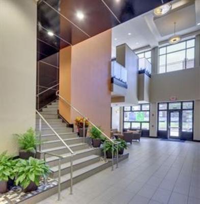 фото отеля Holiday Inn Express Hotel and Suites Kansas City Ku Medical Center