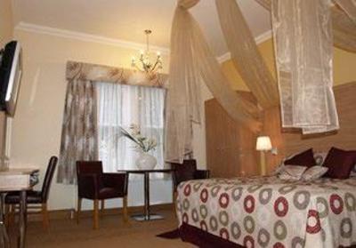 фото отеля Queensgate Hotel
