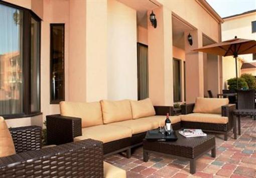 фото отеля Courtyard by Marriott Baton Rouge Acadian Center