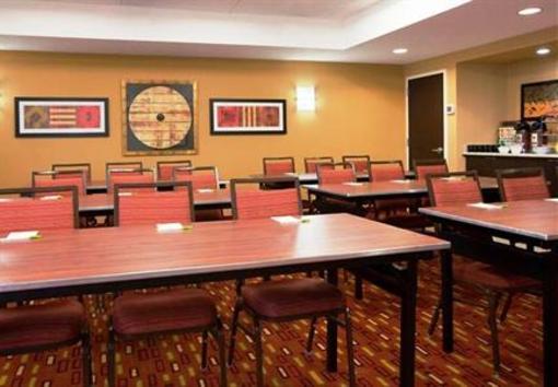 фото отеля Courtyard by Marriott Baton Rouge Acadian Center