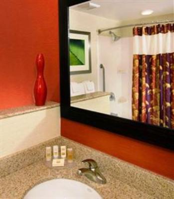 фото отеля Courtyard by Marriott Baton Rouge Acadian Center
