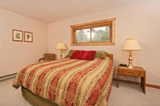 фото отеля Sawmill Creek Lodging Breckenridge