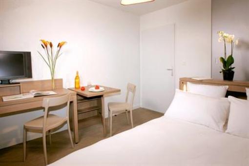 фото отеля Appart'City Cannes Mandelieu