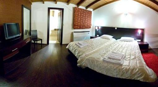 фото отеля Batselas Classic Hotel Argos Orestiko