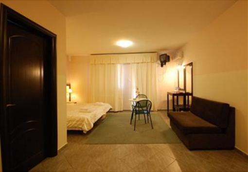 фото отеля Batselas Classic Hotel Argos Orestiko