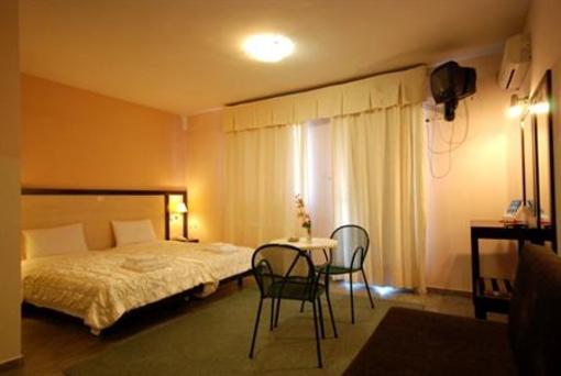 фото отеля Batselas Classic Hotel Argos Orestiko
