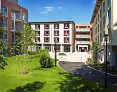 фото отеля Hotel am Kurpark Bad Herrenalb