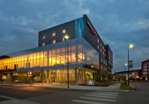 фото отеля SpringHill Suites Denver Downtown