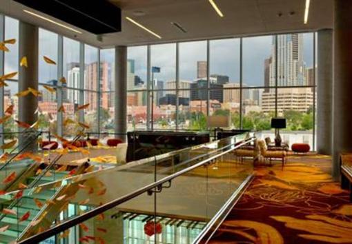 фото отеля SpringHill Suites Denver Downtown