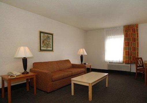 фото отеля Quality Inn & Suites Florence (Kentucky)