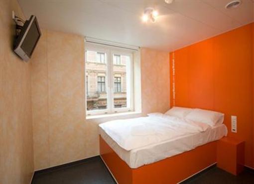 фото отеля easyHotel Budapest Oktogon