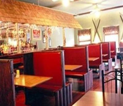 фото отеля The Pines Inn of Lake Placid