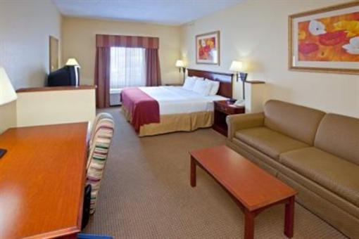 фото отеля Holiday Inn Express Hotel & Suites Muncie