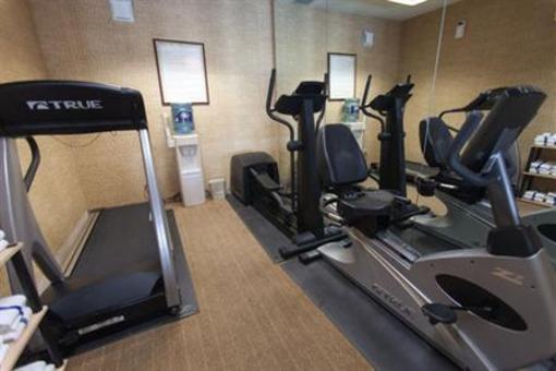 фото отеля Holiday Inn Express Hotel & Suites Muncie
