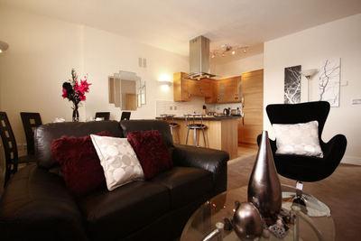фото отеля Berkshire Rooms at Wokingham Apartments