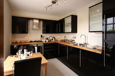 фото отеля Berkshire Rooms at Wokingham Apartments