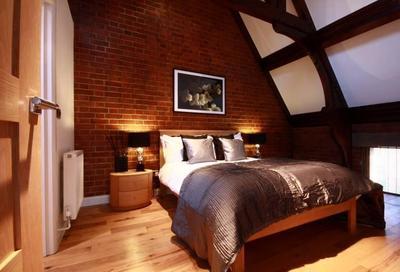 фото отеля Berkshire Rooms at Wokingham Apartments