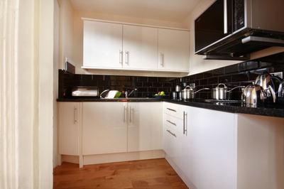 фото отеля Berkshire Rooms at Wokingham Apartments