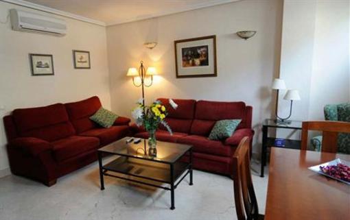 фото отеля Apartamentos Caballero de Gracia