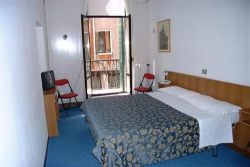 фото отеля Hotel Caneva Venice