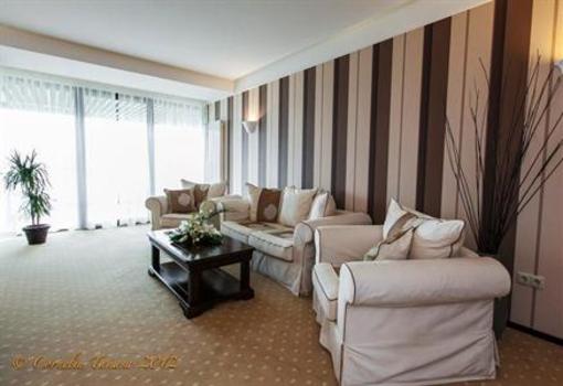 фото отеля Aparthotel Alpin Poiana Brasov