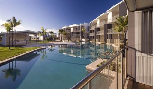фото отеля Santai Retreat Apartments Casuarina Beach